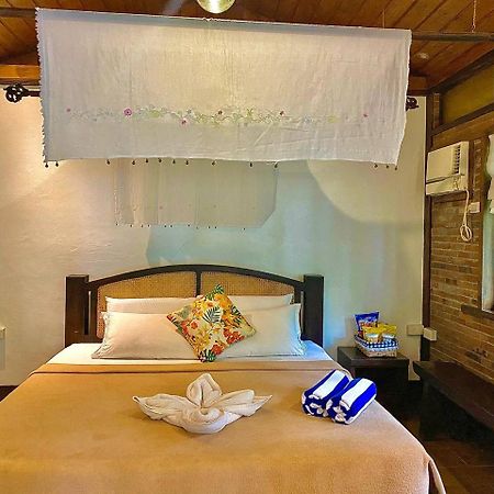 Chema'S By The Sea Hotel Самал Екстериор снимка