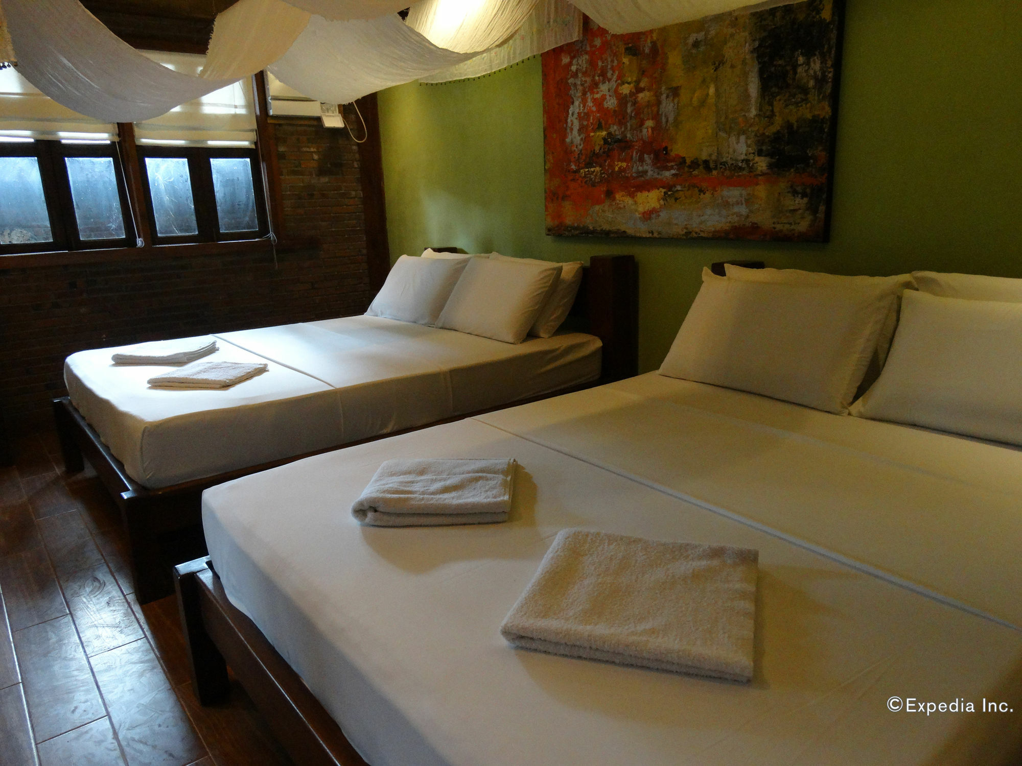 Chema'S By The Sea Hotel Самал Екстериор снимка