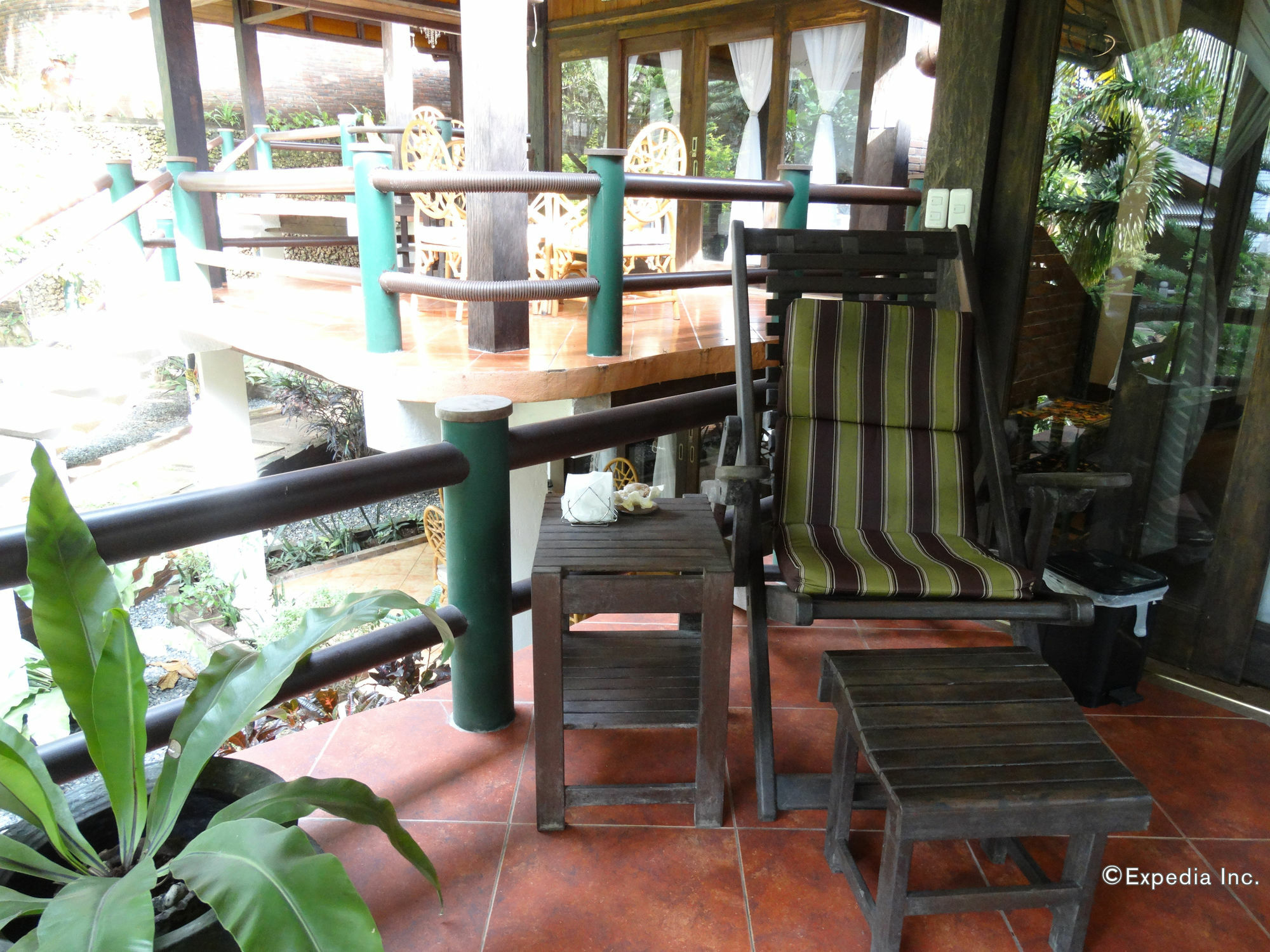 Chema'S By The Sea Hotel Самал Екстериор снимка